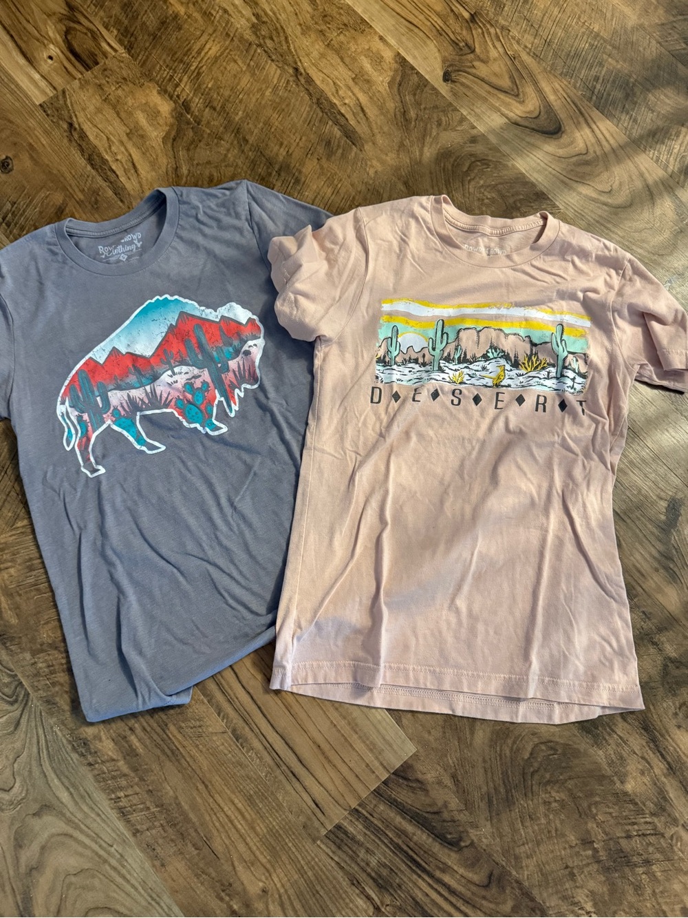 Women’s Desert Graphic Tee - bundle